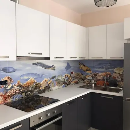 Apartamento Lovely 3-rooms Unit In