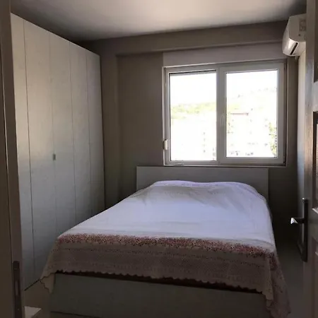Lovely 3-rooms Unit In Shëngjin